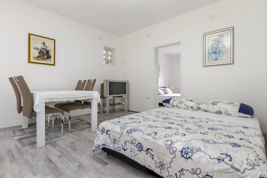 Apartman Buki **** Split Exterior photo