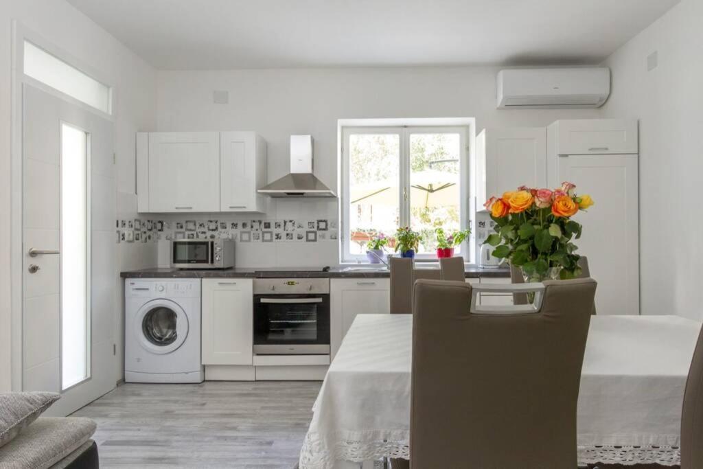 Apartman Buki **** Split Exterior photo
